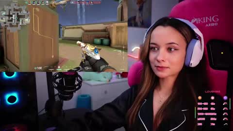 Snapshot of juicy___angel chatting on 03-05-25, 12:16 Angelina online show from 03-05-25, 12:16