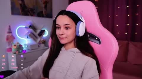 Angelina online show from 09-17-25, 11:01