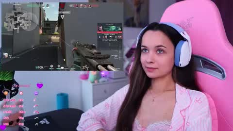 Angelina online show from 10-17-25, 11:02