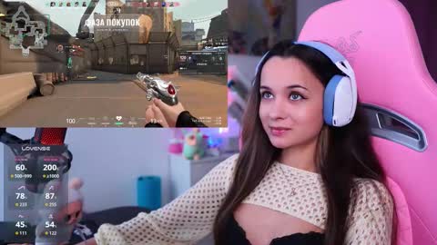 Snapshot of juicy___angel chatting on 11-17-25, 11:27 Angelina online show from 11-17-25, 11:27