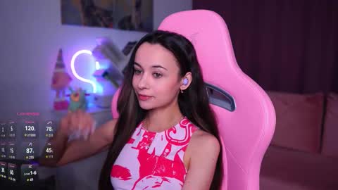 Snapshot of juicy___angel chatting on 01-19-26, 01:37 Angelina online show from 01-19-26, 01:37