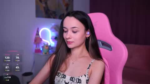 Snapshot of juicy___angel chatting on 03-12-26, 02:56 Angelina online show from 03-12-26, 02:56