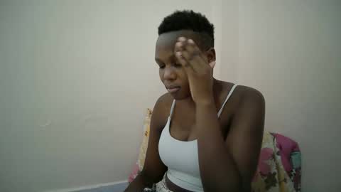 Snapshot of juicy_bella2 chatting on 09-30-25, 10:31 juicy_bella2 online show from 09-30-25, 10:31