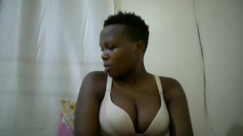 Snapshot of juicy_bella2 chatting on 10-11-25, 07:34 juicy_bella2 online show from 10-11-25, 07:34