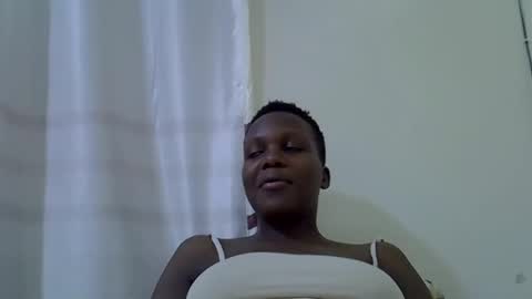 Snapshot of juicy_bella2 chatting on 10-14-25, 06:52 juicy_bella2 online show from 10-14-25, 06:52