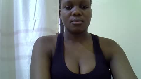 Snapshot of juicy_bella2 chatting on 10-15-25, 07:52 juicy_bella2 online show from 10-15-25, 07:52