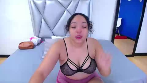 juicy_bignipples18 online show from 01-09-25, 01:45