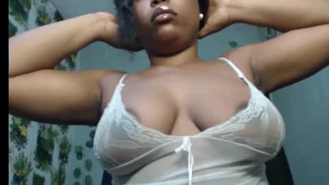 Snapshot of juicy_gold22 chatting on 02-02-25, 06:58 Mariagold online show from 02-02-25, 06:58