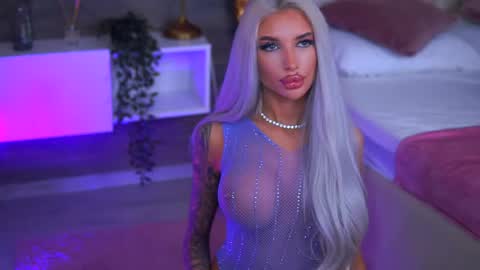 Snapshot of juicy_jessye chatting on 04-30-26, 08:57 Jessye online show from 04-30-26, 08:57