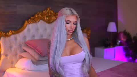 Snapshot of juicy_jessye chatting on 05-03-26, 07:53 Jessye online show from 05-03-26, 07:53