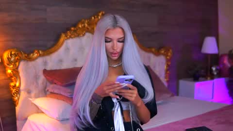 Snapshot of juicy_jessye chatting on 05-07-26, 07:52 Jessye online show from 05-07-26, 07:52