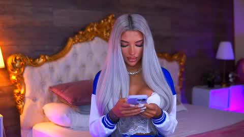 Snapshot of juicy_jessye chatting on 05-15-26, 07:54 Jessye online show from 05-15-26, 07:54