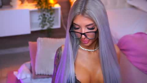 Jessye online show from 07-14-26, 02:05