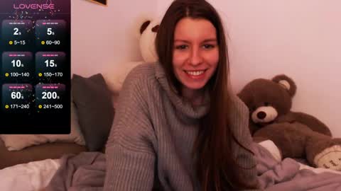 Snapshot of juicy_mystery chatting on 12-21-24, 12:16 laura online show from 12-21-24, 12:16