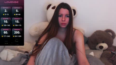 Snapshot of juicy_mystery chatting on 12-22-24, 03:55 laura online show from 12-22-24, 03:55