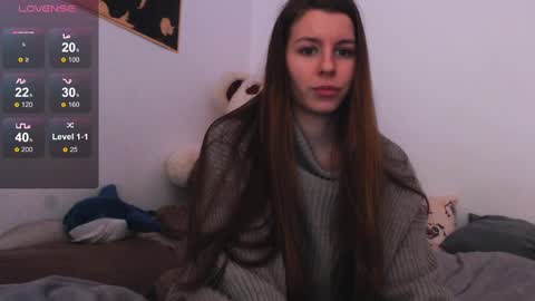 Snapshot of juicy_mystery chatting on 01-06-25, 07:02 laura online show from 01-06-25, 07:02