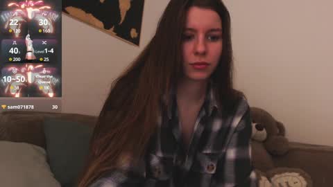 Snapshot of juicy_mystery chatting on 01-15-25, 02:35 laura online show from 01-15-25, 02:35
