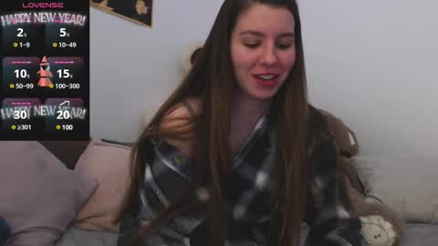 Snapshot of juicy_mystery chatting on 01-16-25, 05:23 laura online show from 01-16-25, 05:23