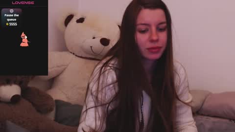 Snapshot of juicy_mystery chatting on 01-24-25, 11:12 laura online show from 01-24-25, 11:12