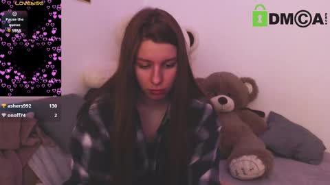 Snapshot of juicy_mystery chatting on 02-17-25, 06:48 laura online show from 02-17-25, 06:48