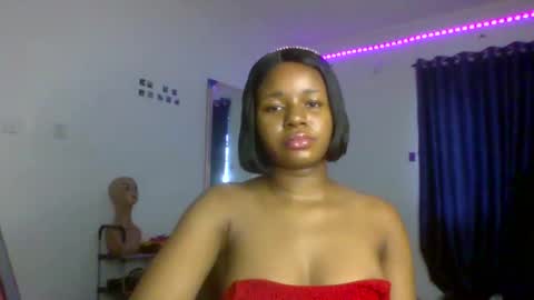 Snapshot of juicy_pussy1122 chatting on 09-19-25, 10:05 Emily online show from 09-19-25, 10:05