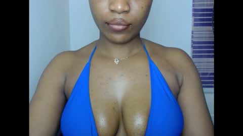 Snapshot of juicycuntx chatting on 10-11-25, 10:25 juicycuntx online show from 10-11-25, 10:25