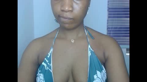 Snapshot of juicycuntx chatting on 10-15-25, 09:31 juicycuntx online show from 10-15-25, 09:31