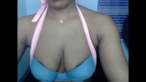 Snapshot of juicycuntx chatting on 10-23-25, 05:40 juicycuntx online show from 10-23-25, 05:40