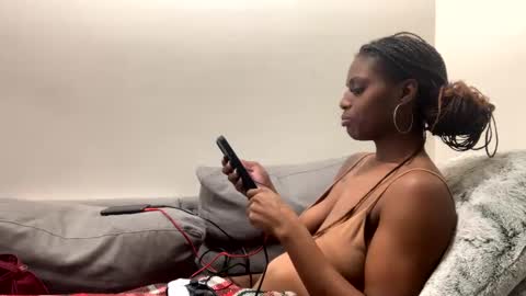 Snapshot of juicyexotic chatting on 02-09-25, 09:26 JuicyExotic online show from 02-09-25, 09:26