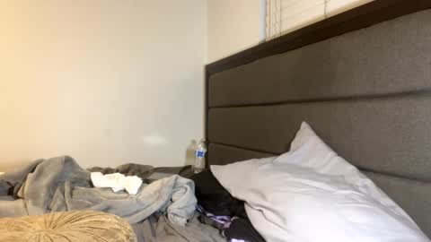 Snapshot of juicyexotic chatting on 02-19-25, 08:22 JuicyExotic online show from 02-19-25, 08:22