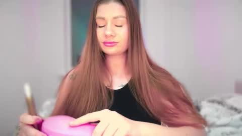 Snapshot of juicyhelenx chatting on 11-20-25, 03:45 Elena online show from 11-20-25, 03:45