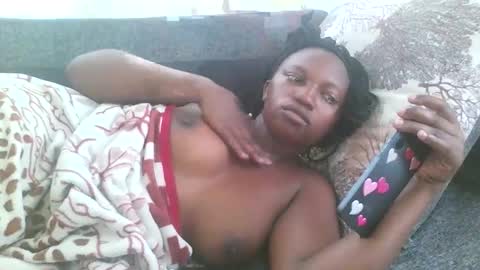 Snapshot of juicyicequeen chatting on 10-29-25, 07:32 juicyicequeen online show from 10-29-25, 07:32