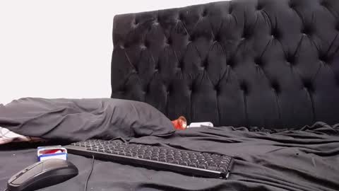 Snapshot of juicykayxxx chatting on 02-24-25, 10:04 Miss Kay online show from 02-24-25, 10:04