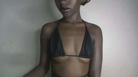 Snapshot of juicynafisha chatting on 03-20-26, 11:53 natisha online show from 03-20-26, 11:53