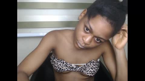 Snapshot of juicynwetx chatting on 03-08-25, 10:34 juicynwetx online show from 03-08-25, 10:34