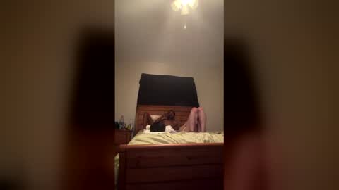 Juicywhitepeach online show from 05-17-26, 03:26
