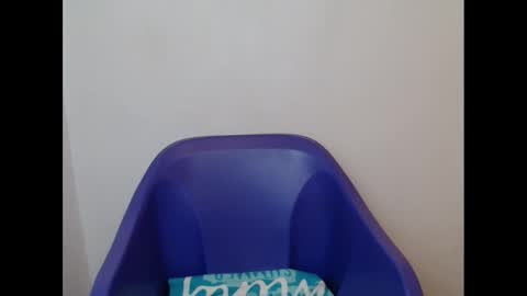 Snapshot of juicyxpink chatting on 02-15-25, 03:28 juicyxpink online show from 02-15-25, 03:28