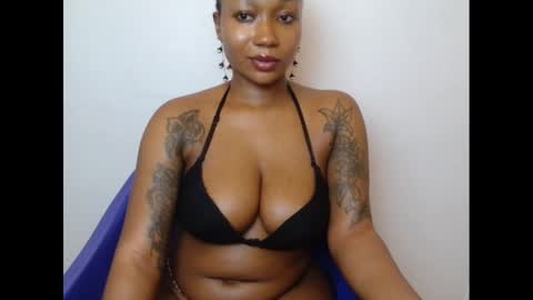 Snapshot of juicyxpink chatting on 03-05-25, 04:57 juicyxpink online show from 03-05-25, 04:57