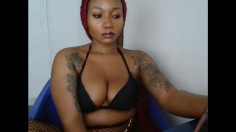 Snapshot of juicyxpink chatting on 10-04-25, 11:58 juicyxpink online show from 10-04-25, 11:58