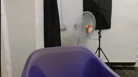 juicyxpink online show from 06-13-26, 07:06