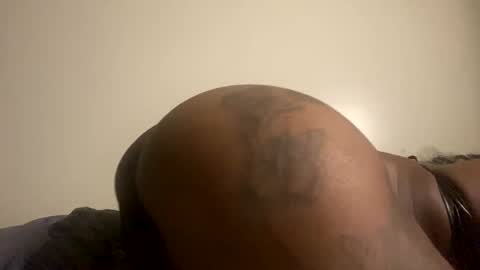 juicyy_mochaa online show from 11-14-25, 06:56