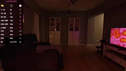 Snapshot of juicyydrip chatting on 10-23-25, 03:44 Juicy online show from 10-23-25, 03:44