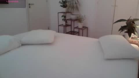 Snapshot of jujubaeu chatting on 05-05-26, 12:13 Juju online show from 05-05-26, 12:13