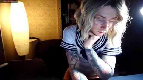 Julia online show from 12-16-25, 06:13