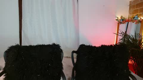 Jules and Gia online show from 01-09-25, 11:36