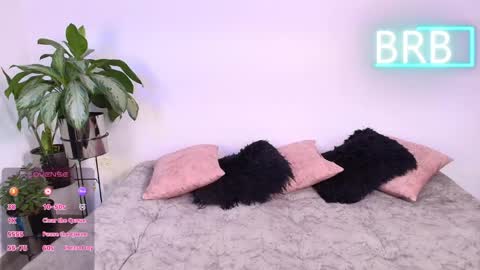 Jules and Gia online show from 04-20-26, 09:12