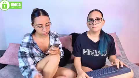Jules and Gia online show from 06-09-26, 06:41