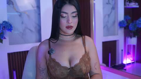 Jules Bennett online show from 04-24-26, 12:40