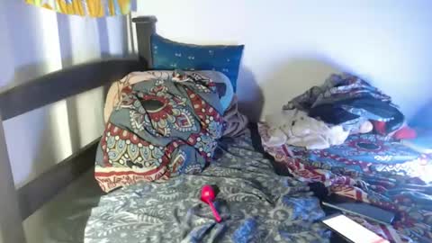 Julfigo online show from 03-15-26, 09:04