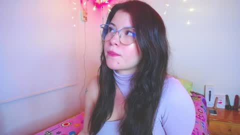 Juliana online show from 01-07-25, 01:38